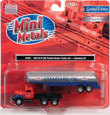 1954 IH R-190 Tractor with Tank Trailer - Assembled -- Standard Oil (red, silver, blue)