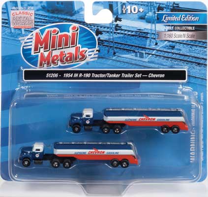 1954 IH R-190 Tractor w/Tanker Trailer 2-Pack (Chevron) - Assembled -- Chevron (blue, white, red)
