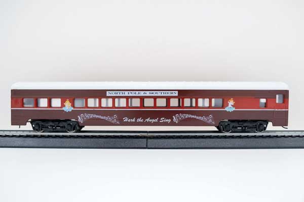 Con-Cor N-Scale Streamlined Coach - Ready to Run -- Christmas 2021