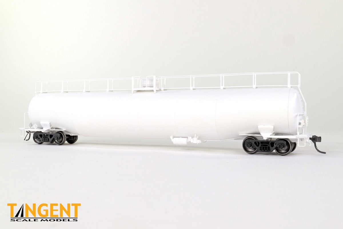 Tangent Scale Models HO Undecorated RTR NACC 1963 Design 33,000 Gallon Dual Diameter LPG/AA Tank Car - #White
