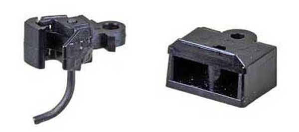 Kadee Knuckle Couplers -- Body-Mounted Centerset w/Short Narrow Gear Box 1 Pair - 380-835