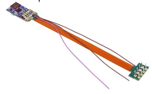 LokSound By ESU LokSound 5 Micro DCC-MM-SX-M4 Multi-Prototcol Sound and Control Decoder -- NEM652 8-Pin Plug, Wire Harness 11x15mm Speaker and Enclosure, Blank Sound File - 397-58810