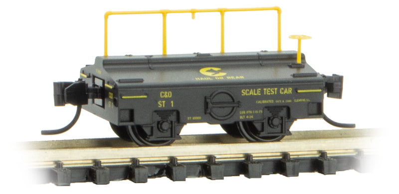 Micro-Trains Scale Test Car - Ready to Run -- Chessie System C&O ST1 (black, yellow) - 489-12100120