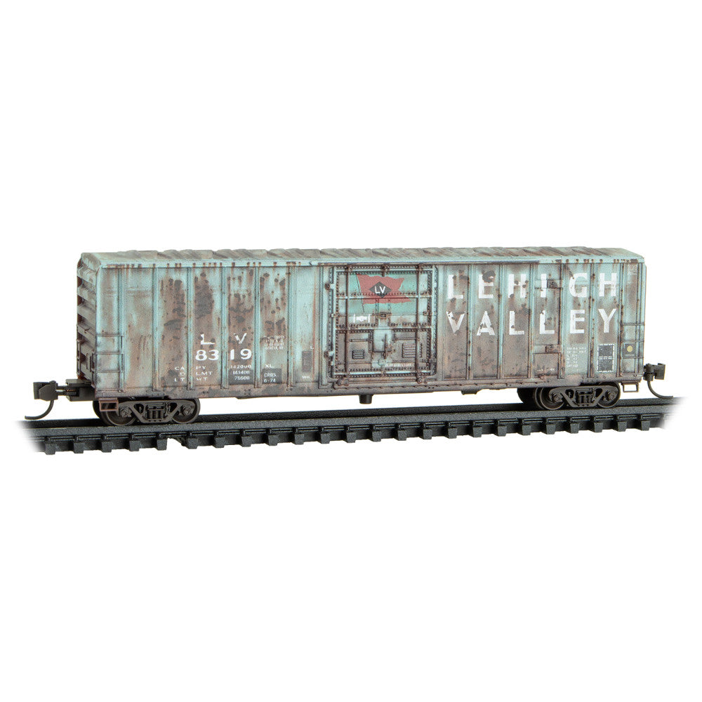 50' Rib-Side Plug-Door Boxcar No Roofwalk - Ready to Run -- Lehigh Valley #8319 (Weathered, green, red, Billboard Roadname)