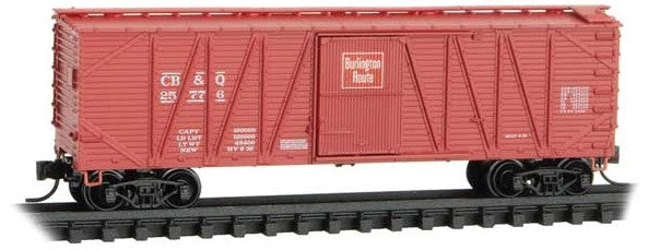 Micro-Trains 40' Outside-Braced Single-Door Boxcar - Ready to Run -- Chicago, Burlington & Quincy #25776 (red, white) - 489-2800270