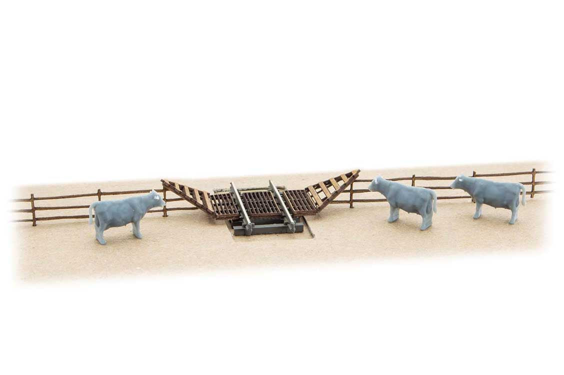 Micro-Trains N Cattle Guard and Fence - Kit -- Guard and 36" of Fencing