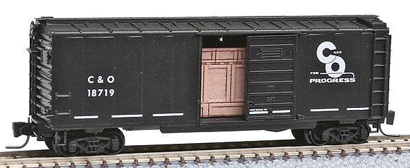 Micro-Trains Z 40' Single-Door Boxcar - Ready to Run -- With Crate/Box Load Chesapeake & Ohio #18719 (black, white, Progress Logo) - 489-50000690