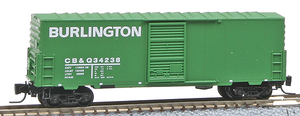 Micro-Trains 40' Standard Boxcar w/Sliding Door - Assembled -- Chicago, Burlington & Quincy #34238 (green, white Logo and Lettering) - 489-50300062