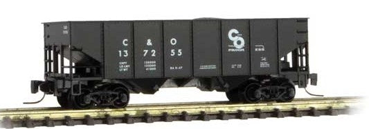 Micro-Trains Z 33' TWIN BAY HOPPER - C&O #137255 - 489-53400101