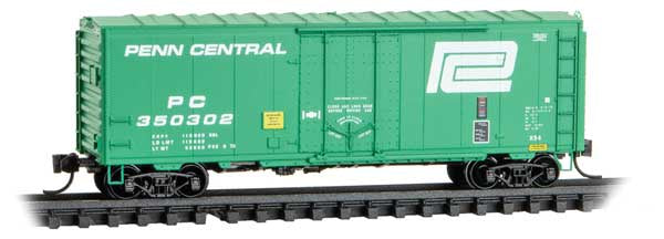 Micro-Trains N 40' Plug-Door Boxcar No Roofwalk - Ready to Run -- Penn Central #350302 (Class X54, Jade Green, white, Medium Logo)