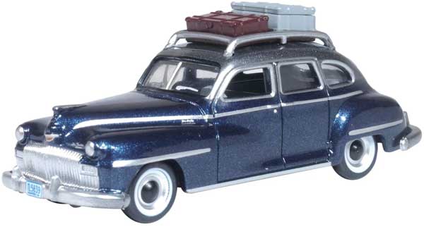 Oxford Diecast 1946-1948 Desoto Suburban Sedan - Assembled -- Butterfly Blue, Crystal Gray - 553-87DS46004