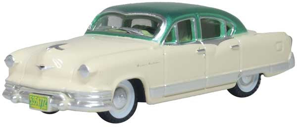 Oxford Diecast HO 1953 Kaiser Manhattan - Assembled -- Stardust Ivory, Jade Green