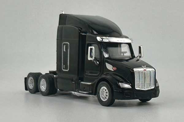 HO Logistics Replicas Peterbilt 579 Sleeper-Cab Semi Tractor - Assembled -- Black