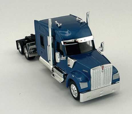 HO Logistics Replicas Kenworth 990 Stand-Up Sleeper-Cab Semi Tractor - Assembled -- Metallic Blue