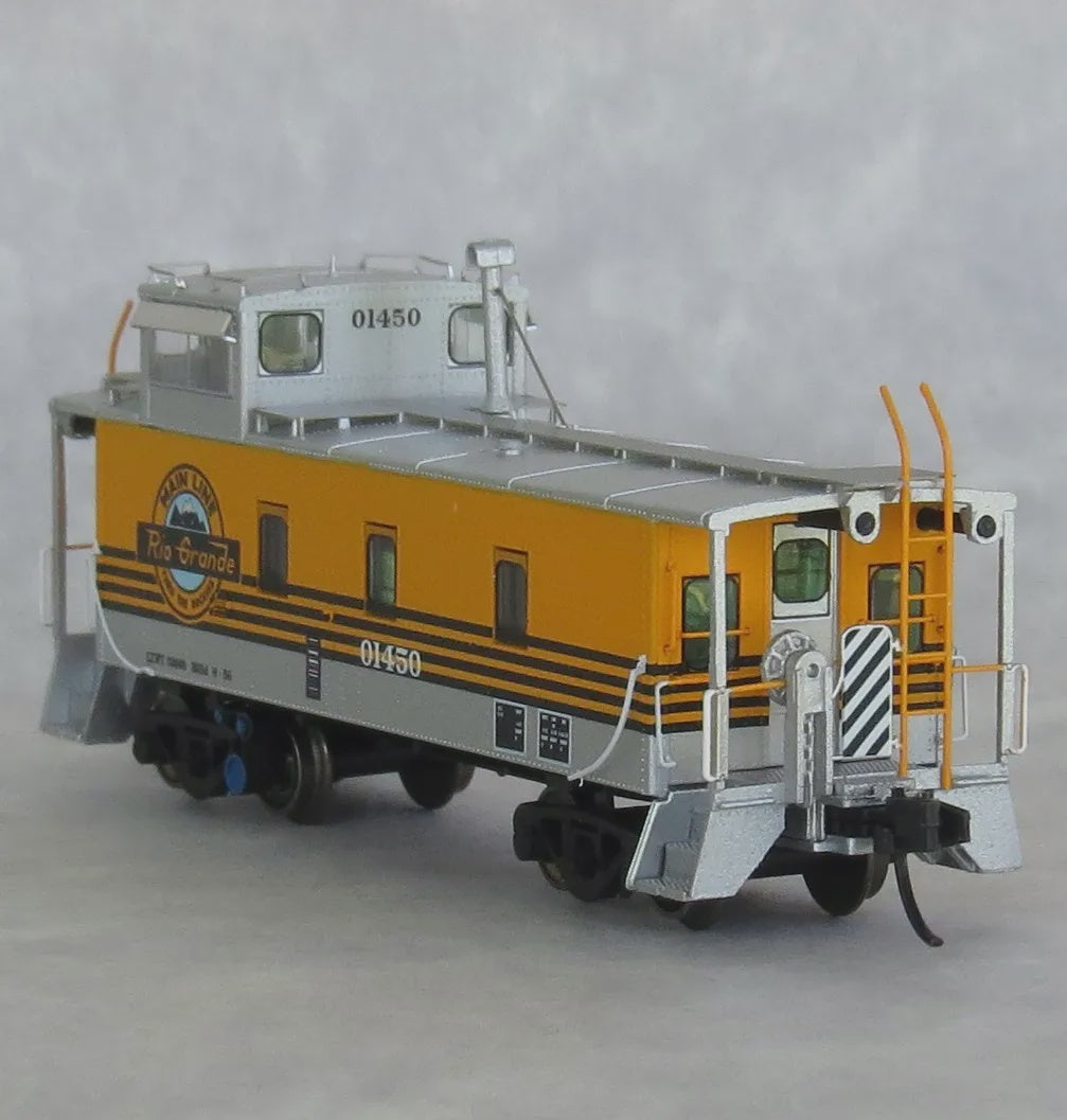 Trainwrox N DRGW 1400-Series Steel Cupola Caboose - Ready to Run -- Denver & Rio Grande Western #01450 (Aspen Gold, silver, 4-Stripe) w/DCC