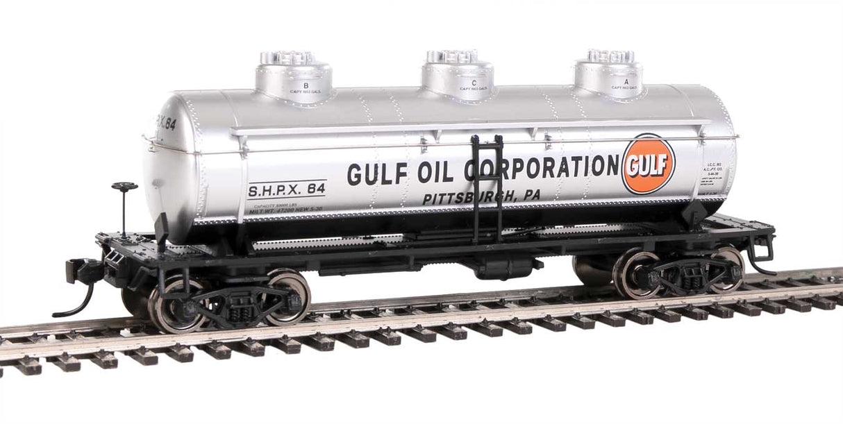 Walthers Mainline 36' 3-Dome Tank Car - Ready to Run -- Gulf Oil #64 - 910-1135