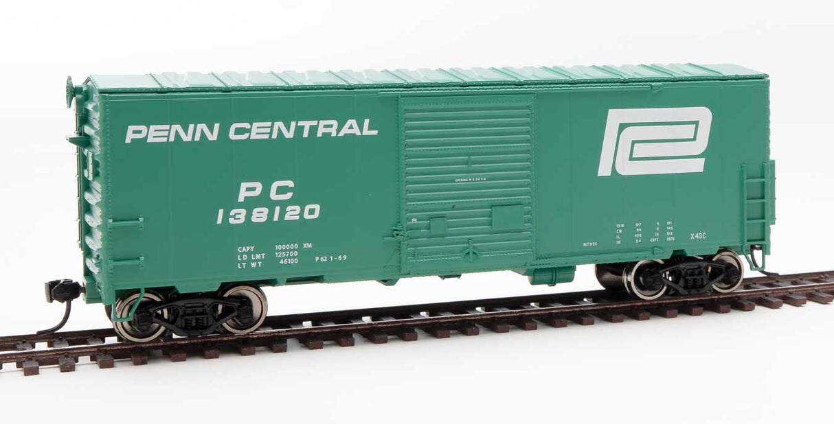 Walthers Mainline 40' ACF Modernized Welded Boxcar w/8' Youngstown Door - Ready to Run -- Penn Central #138120 - 910-45013
