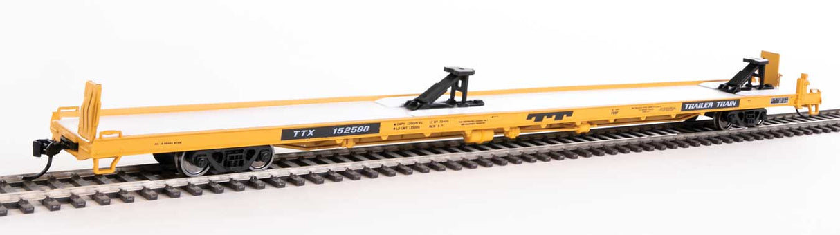 Walthers Mainline 89' Channel Side Flatcar - Ready to Run -- Trailer-Train #152588 (yellow, black; 40' Trailer Service) - 910-5718