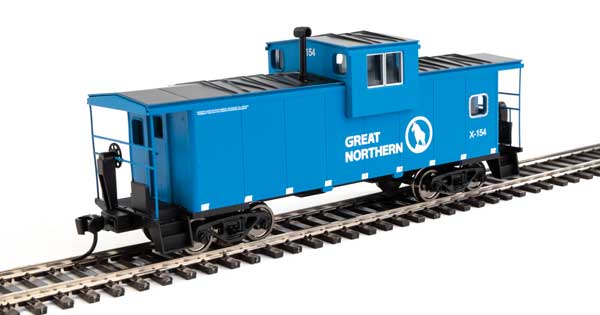 Walthers Mainline International Extended Wide-Vision Caboose - Ready to Run -- Great Northern X-154 - 910-8717