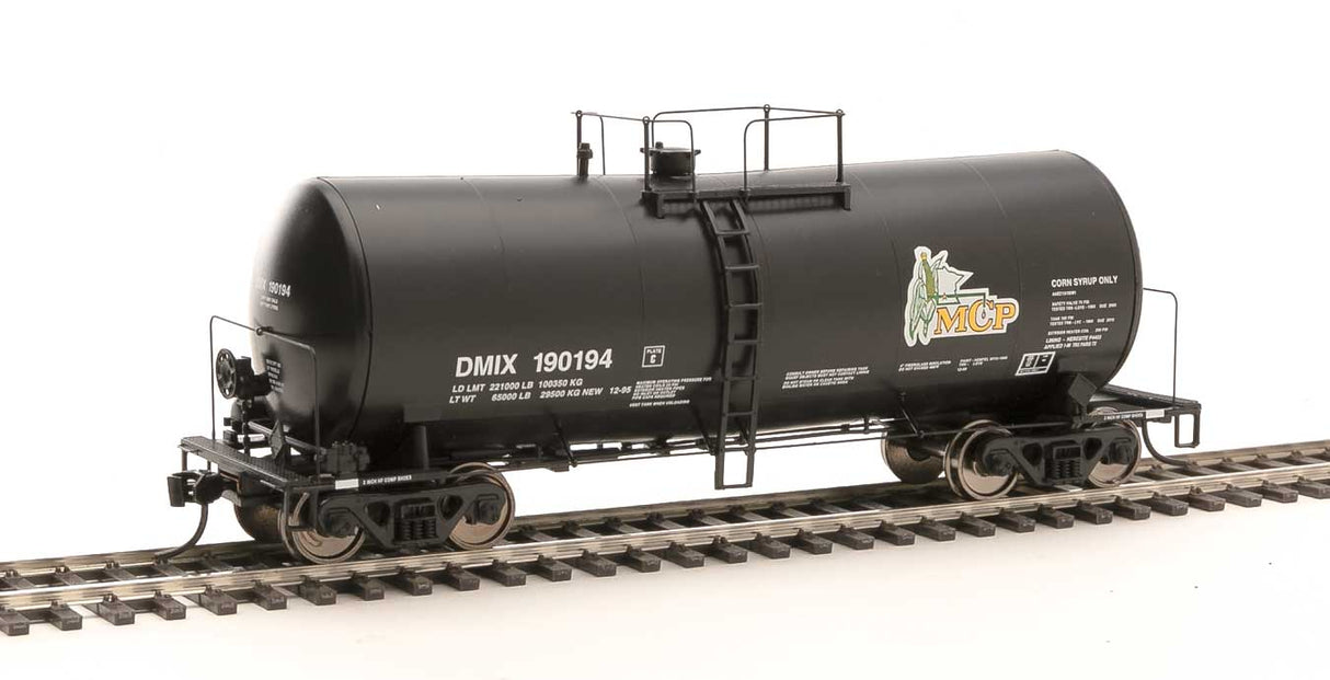 WalthersProto 40' UTLX 16,000-Gallon Funnel-Flow Tank Car - Ready to Run -- Minnesota Corn Processors DMIX #190194 - 920-100156