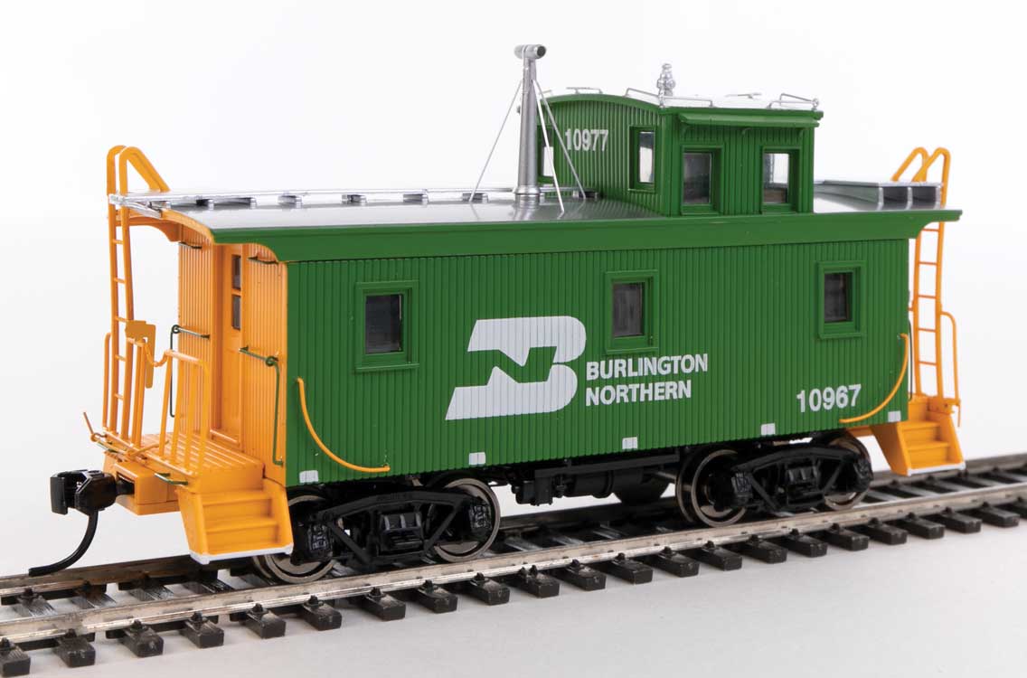 WalthersProto DM&IR Class G2 Wood Caboose - Ready to Run -- Burlington Northern #10967 - 920-103457