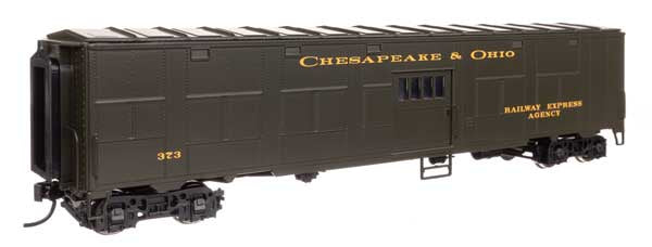 WalthersProto HO C&O-Style Express Boxcar Troop Sleeper Conversion - Ready to Run -- Chesapeake & Ohio (C&O) (Green) #373