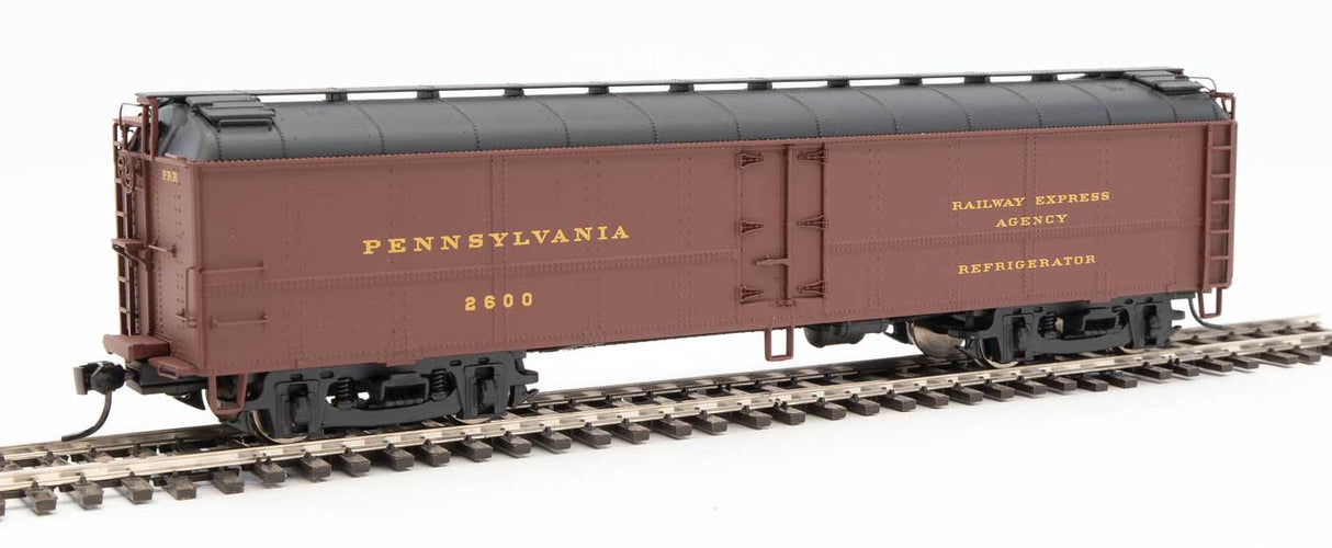 WalthersProto 50' Pennsylvania Class R50b Express Reefer -- Pennsylvania Railroad #2600 (Summer 1945 Scheme; Tuscan, black, Dulux Gold) - 920-17231