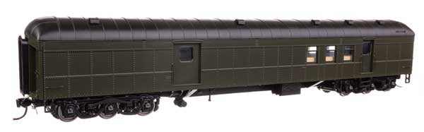 WalthersProto 70' Heavyweight RPO-Baggage Car - Ready to Run -- Painted, Unlettered, Arched Roof
