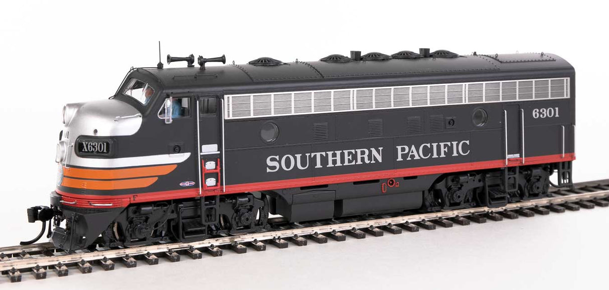 WalthersProto EMD F7A-B Set - LokSound 5 Sound & DCC -- Southern Pacific(TM) #6301, 8301 (Black Widow) - 920-40936