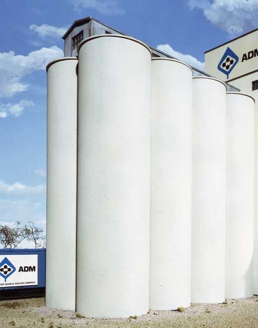 Walthers Cornerstone Elevator Add-on Silos -- Kit - 9 x 4-1/2 x 9" 22.8 x 11.4 x 22.8cm - 933-3023
