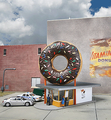 Hole-In-One Donut Shop -- Kit - 5-1/8 x 2-1/2 x 5-1/8" 13 x 6.3 x 13cm