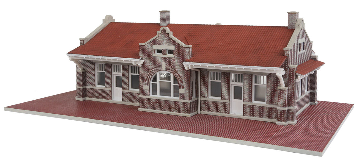 Walthers Cornerstone Brick Mission-Style Santa Fe Depot -- Kit - 11-5/16 x 6-7/16 x 3-3/4" 28.7 x 16.3 x 9.5cm - 933-4055