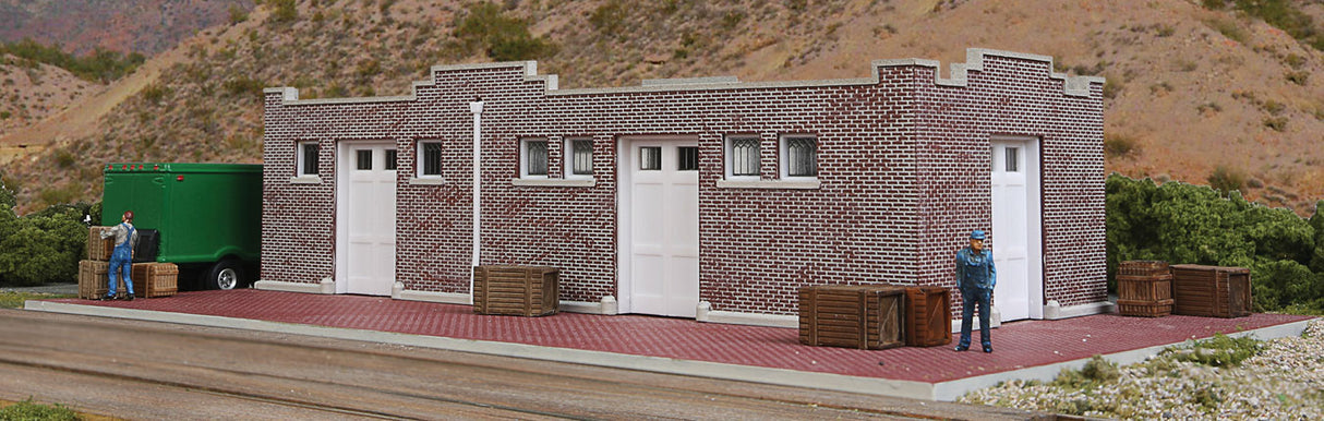Walthers Cornerstone Brick Mission-Style Santa Fe Freight House -- Kit - 9-1/2 x 6-1/2 x 2-1/2" 24.1 x 16.5 x 6.3cm - 933-4056
