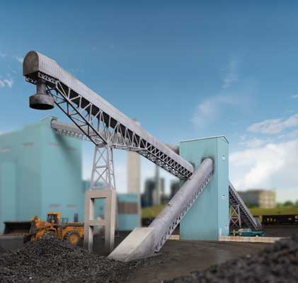 Walthers Cornerstone Conveyors with Transfer House -- Kit - 3-11/6 x 20-1/8 x 13-1/8" 95.7 x 51.1 x33.3cm (with conveyors) - 933-4171