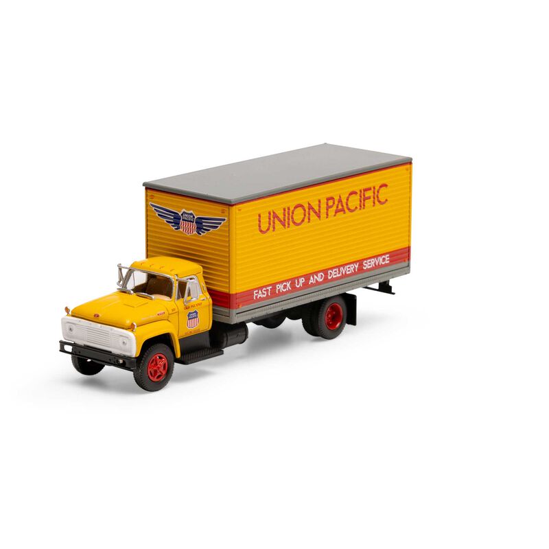 Athearn HO Ford F850 Box Van, UP #307 - ATH10036