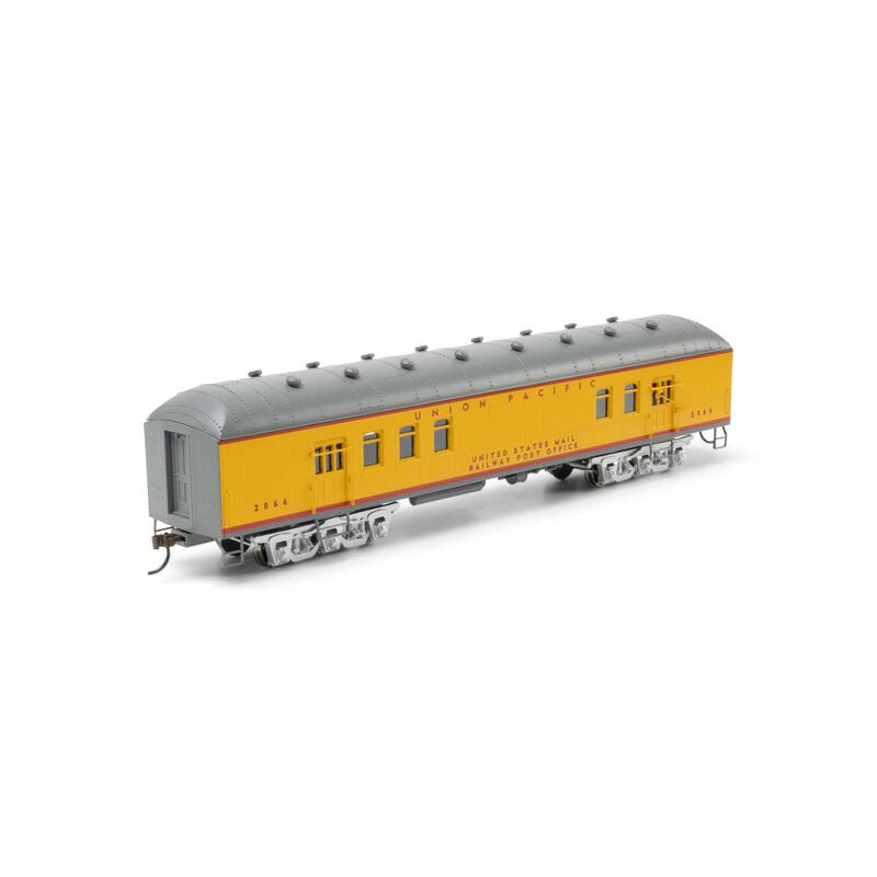 Athearn HO RTR Arch Roof RPO, UP #2066