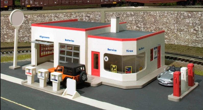 Atlas O Wilson's Gas & Go Service Station -- Kit - 11-3/4 x 8-1/8 x 4-5/8" 29.8 x 20.6 x 11.8cm - ATO66912