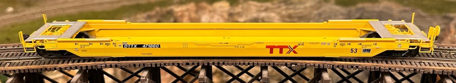 HO Scale Gunderson 53 All-Purpose Well Car (Rebuilt) - TTX Company (DTTX) - 471728