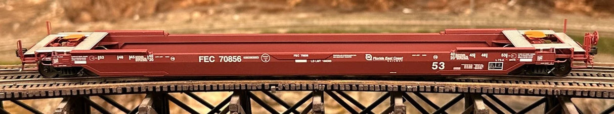 HO Scale Gunderson 53' All-Purpose Well Car (Rebuilt) - Florida East Coast (FEC) Red - 70738