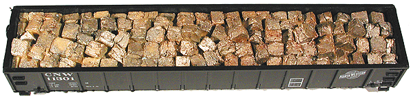 Chooch HO Random Baled Scrap Load: Gondola