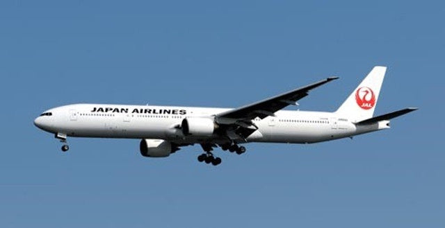 B777-300 JAL Commercial Airliner 1/200 Hasegawa