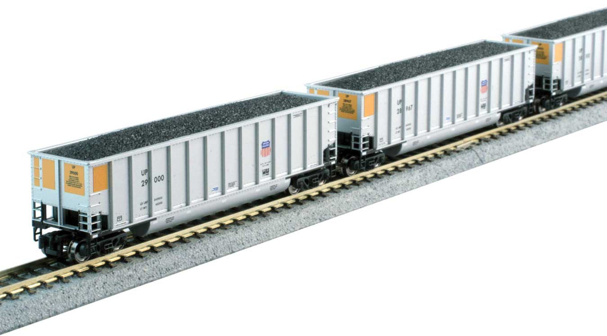 Kato 106-4631 N BethGon Coalporter 8-Pack - Ready to Run -- Union Pacific (silver, yellow, Small Shield)