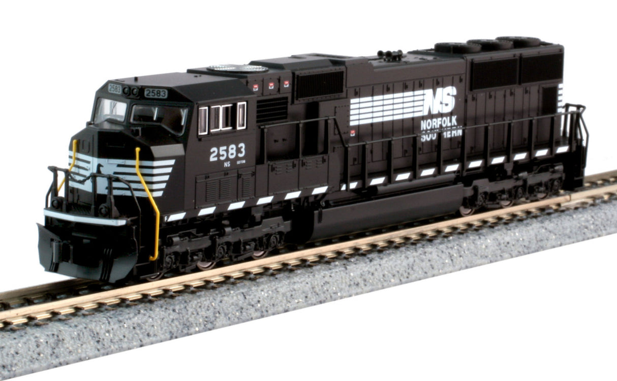Kato EMD SD70M w/Standard Flat Radiators - Standard DC -- Norfolk Southern #2581 (black, white) - KAT1767613