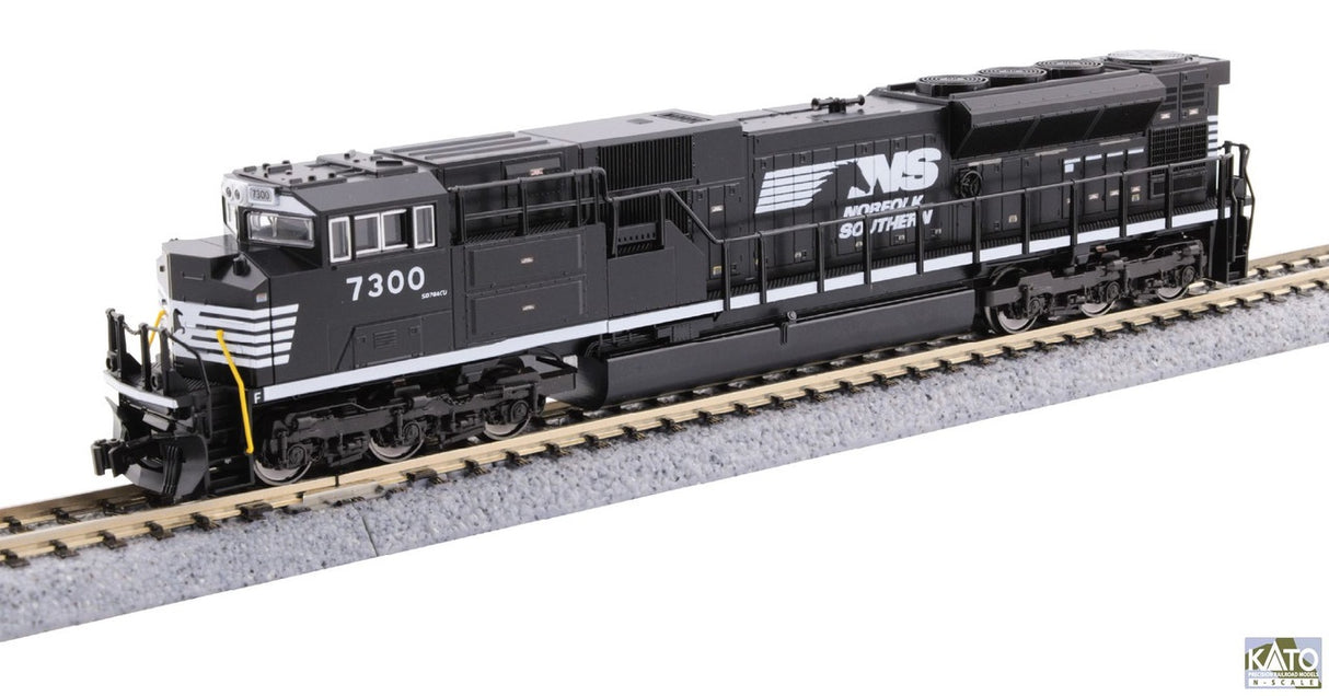 Kato 176-8560 N EMD SD70ACU - Standard DC -- Norfolk Southern #7300 (black, white, Horse Head Logo)