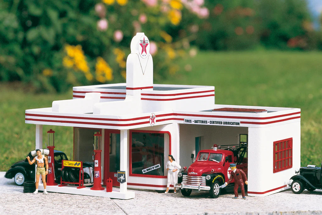 Piko 62251 Filling Station, Building Kit (G-Scale)