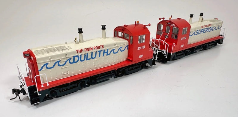 Rapido HO EMD SW9 2-Pack - Sound and DCC -- Soo Line #2118, 2119 (Twin Ports Scheme, white, red, blue)