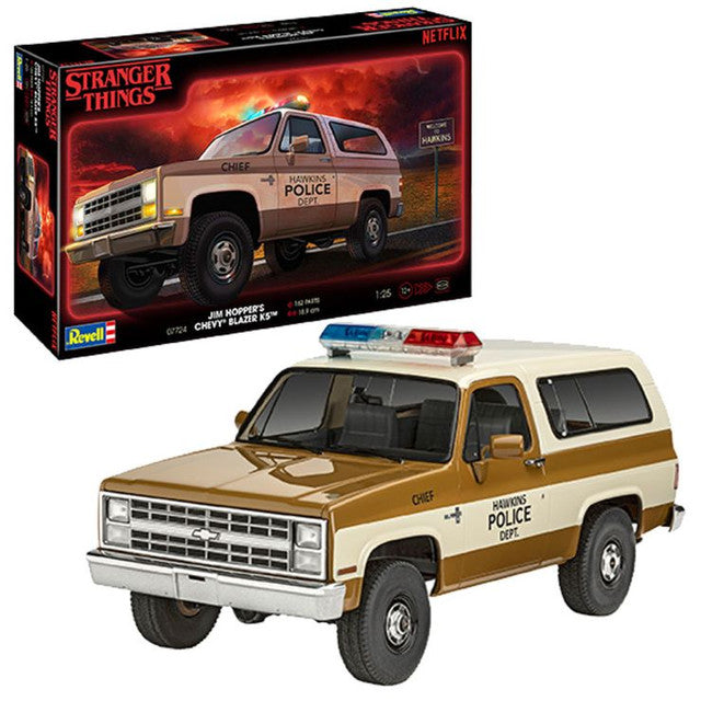 Stranger Things Jim Hopper's 1985 Chevy K5 Blazer (New Tool) 1/25 Revell Germany