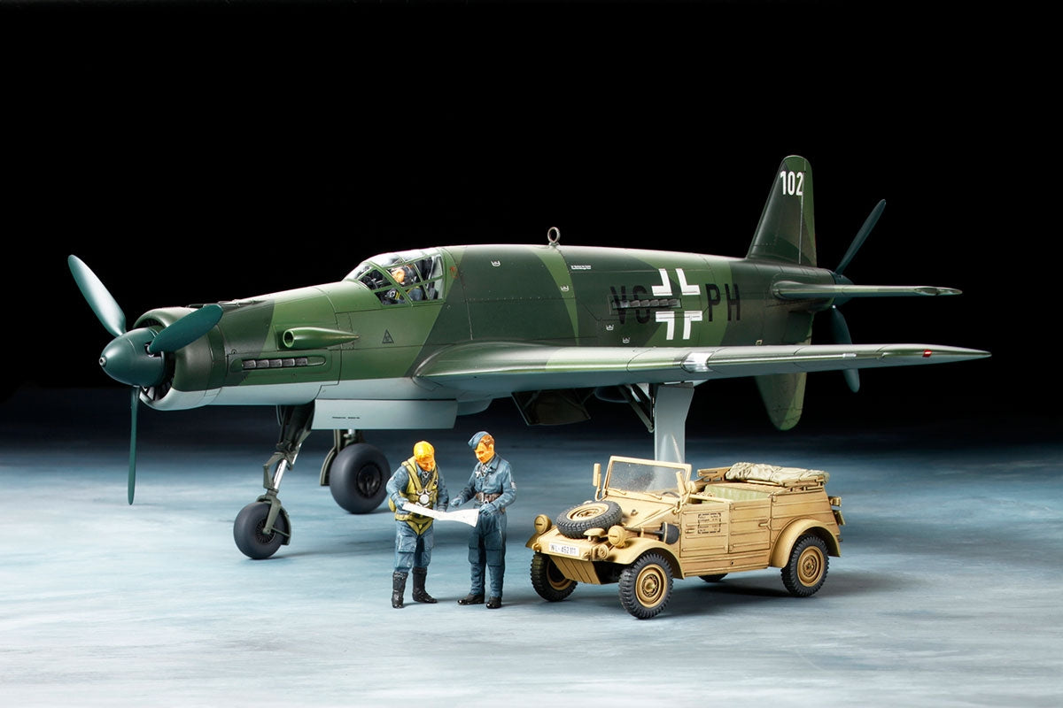 Tamiya 1/48 Dornier Do335A Pfeil & Kubelwagen Type 82 Plastic Model Set