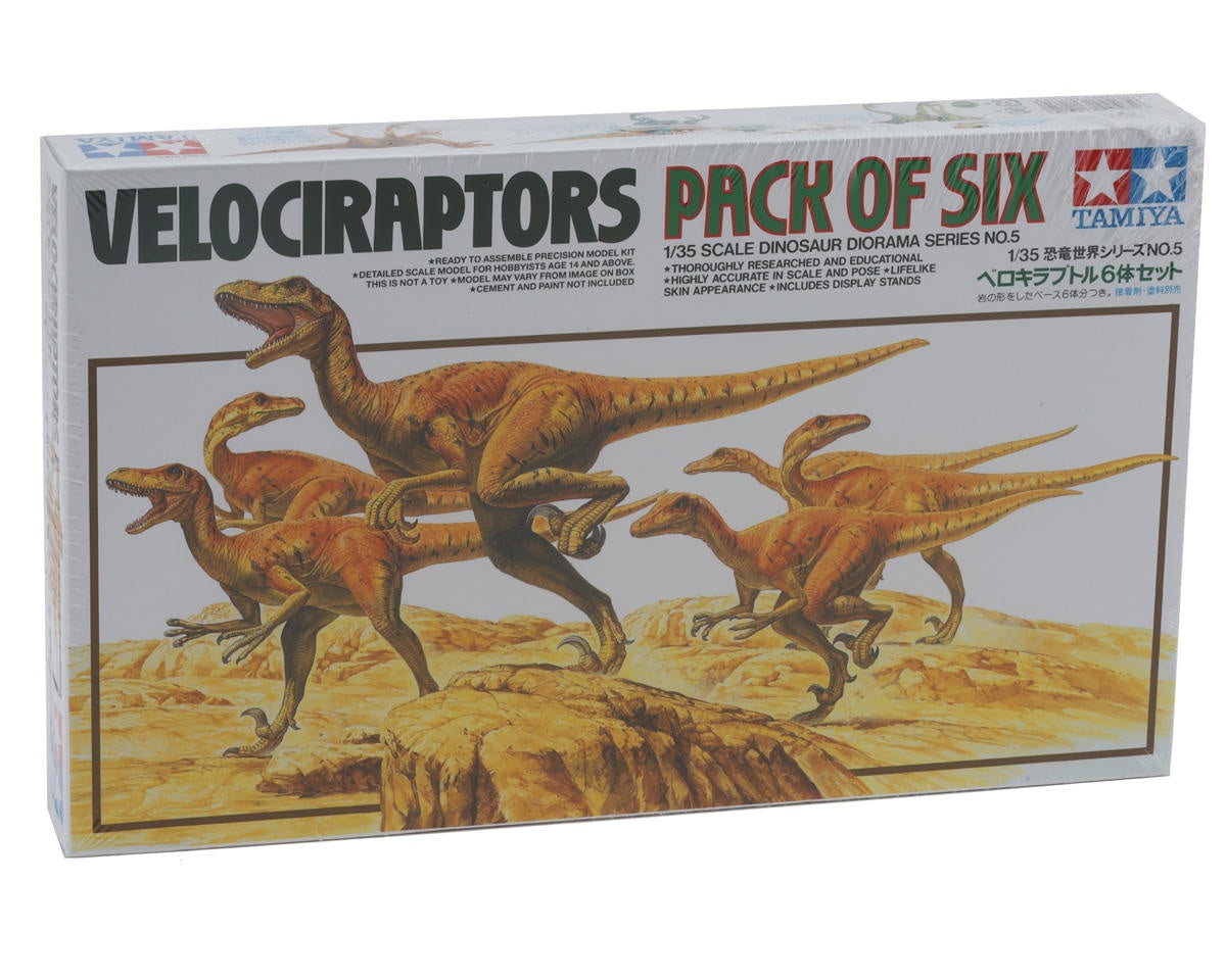 Tamiya 1/35 Velociraptors Dinosaur Diorama Set