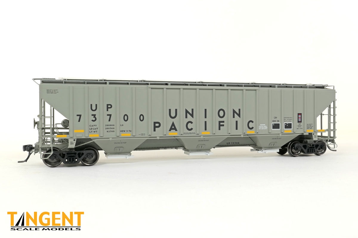 Tangent Scale Models HO Union Pacific (UP) "CH-100-28" With Conspicuity PS4750 Covered Hopper - #73847